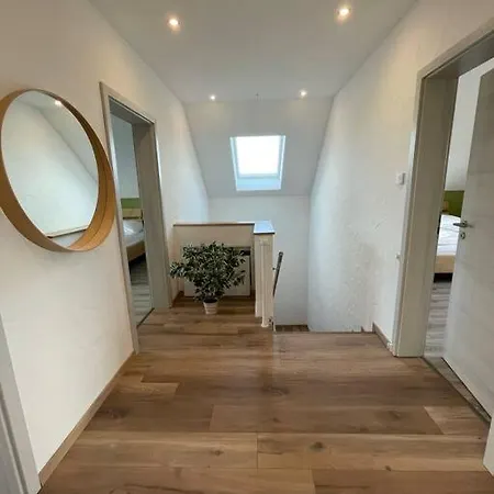 Tolles Gaestehaus An Der Wurzel Semesterbostad *
